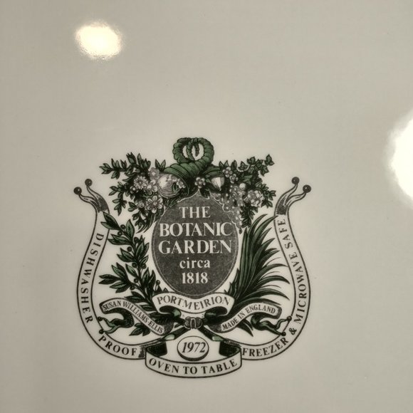 Portmeirion Botanic Garden Dinner Plate Helleborus or Christmas Rose - Picture 7 of 7